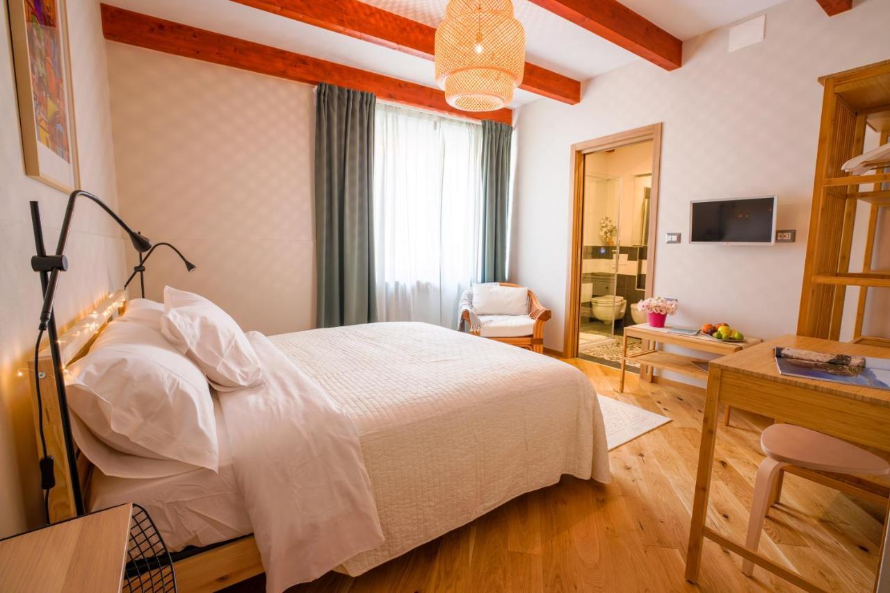 Sa Domo E Giuanne E Giuanna Bed and Breakfast Bosa Exteriör bild