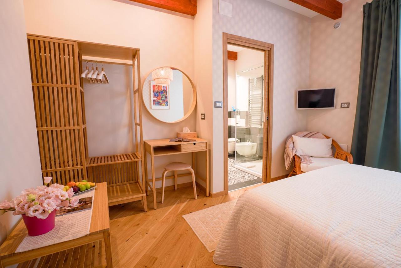 Sa Domo E Giuanne E Giuanna Bed and Breakfast Bosa Exteriör bild