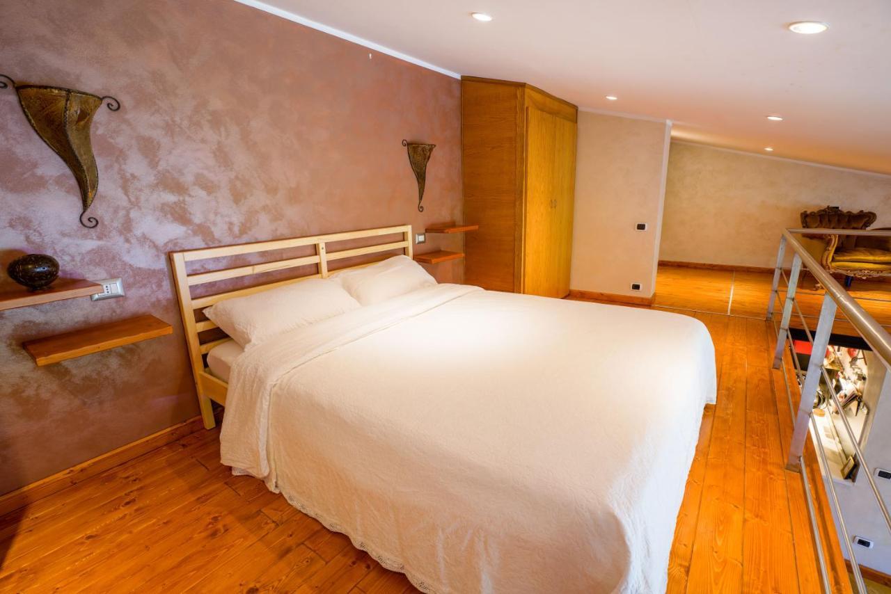 Sa Domo E Giuanne E Giuanna Bed and Breakfast Bosa Exteriör bild